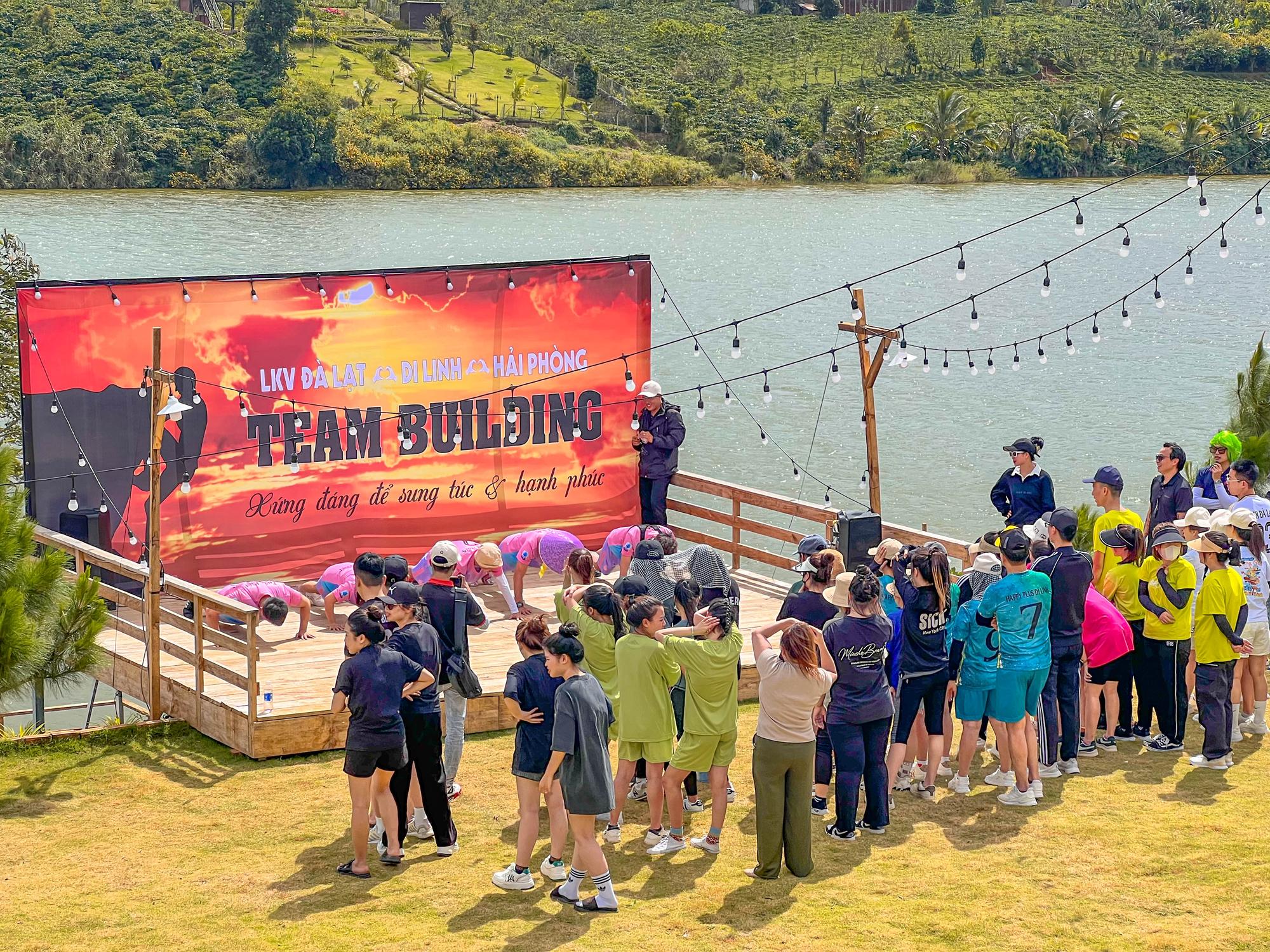 Tổ hợp Sinh thái Toàn diện